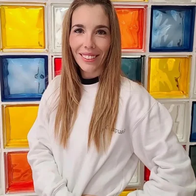 elena_ia_1-Pdt0w60U